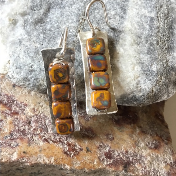 Miuki Beads On Hammered .999 fine silver Earrings - Picture 6 of 8